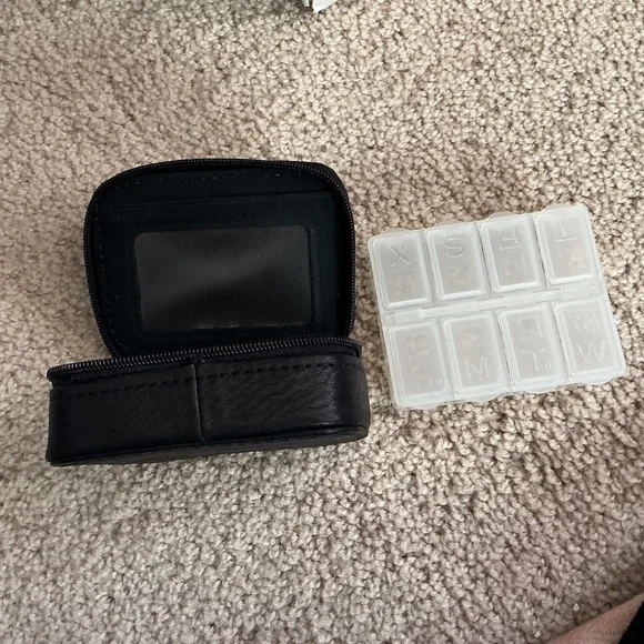 Genuine Leather Pill Case. - Picture 7 of 10